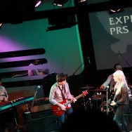 たにぐちよしお　と　オリアンティ